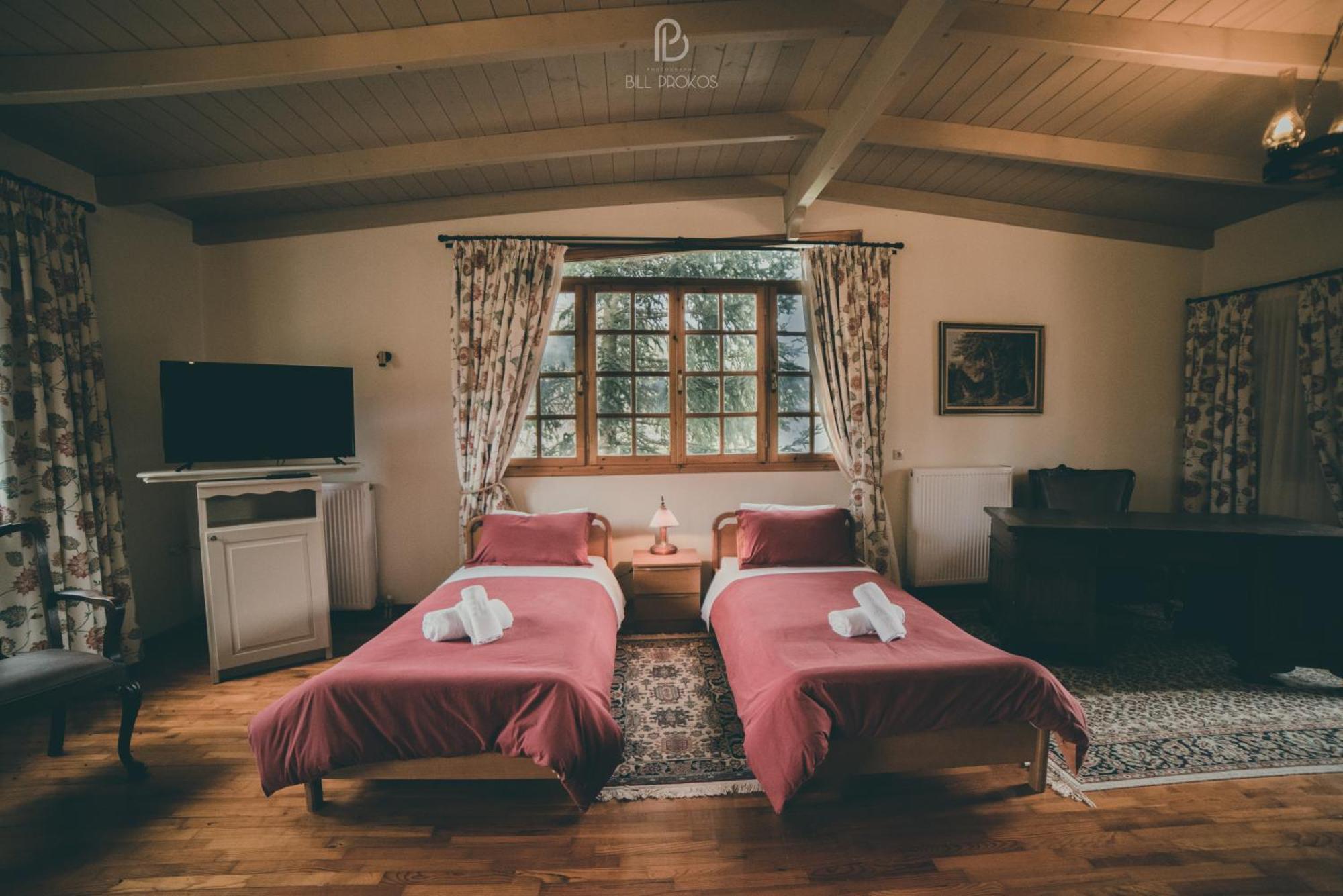 Bourazani Wild Life Resort Konitsa Oda fotoğraf