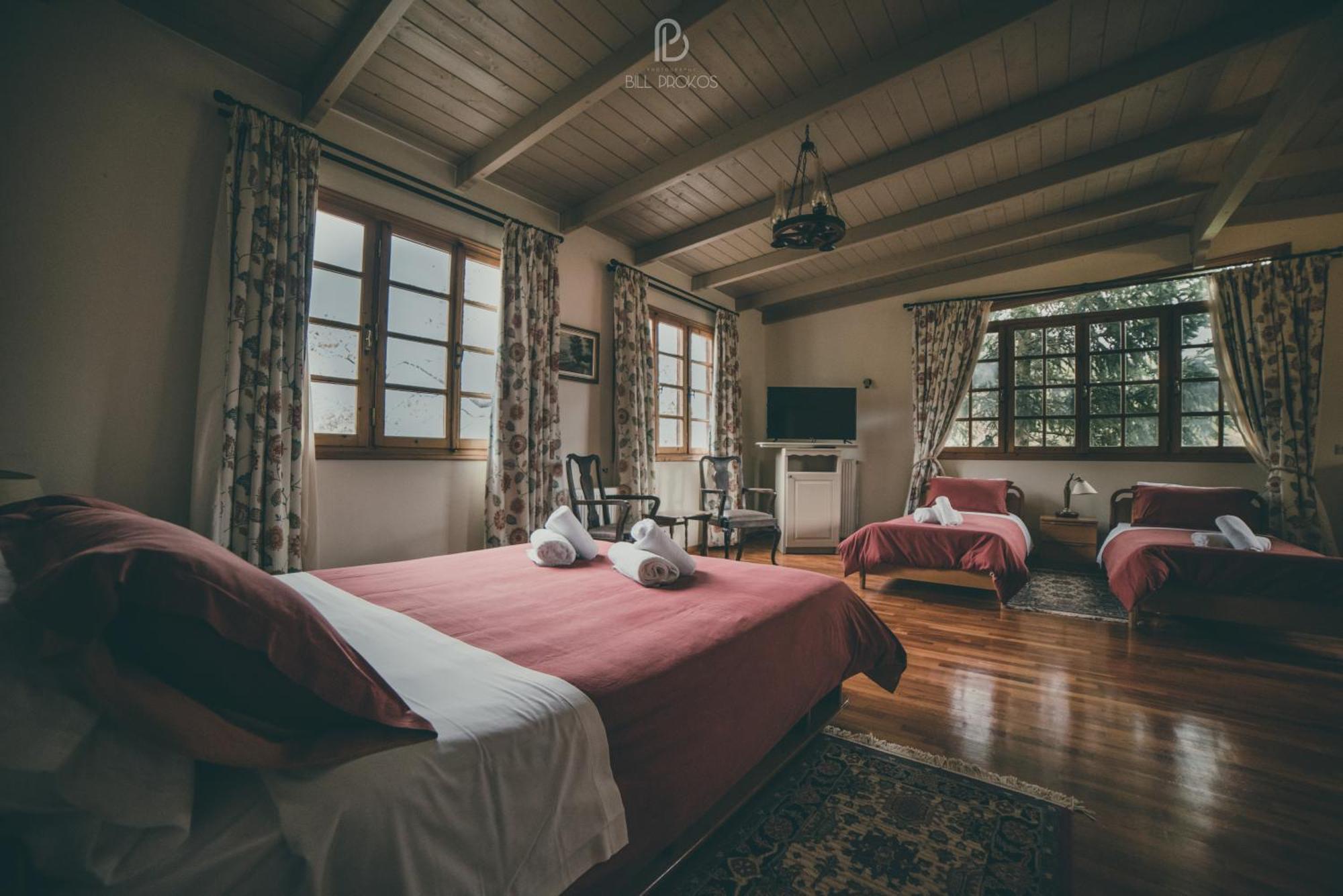 Bourazani Wild Life Resort Konitsa Oda fotoğraf